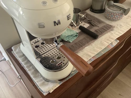 51mm 3 Ear Delonghi - Brewedco Bottomless Portafilter